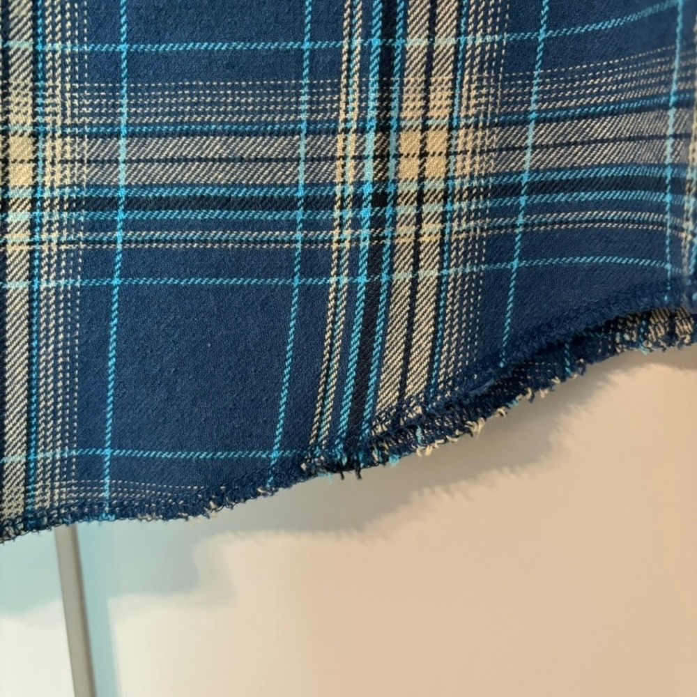 Wrangler Mens XL Blue Plaid Western Pearl Snap Shirt Long Sleeve Raw Hem Grunge - Picture 11 of 16